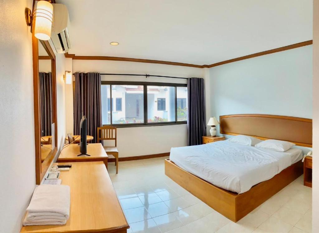 Golden Land Hotel Chiang Rai Exterior photo