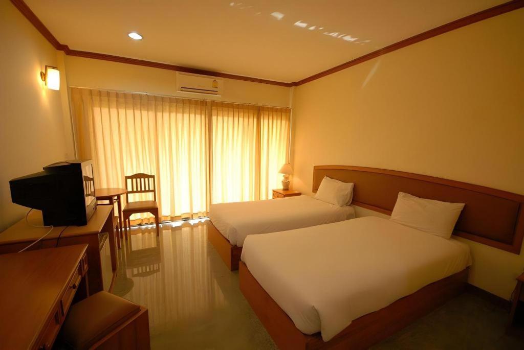 Golden Land Hotel Chiang Rai Exterior photo